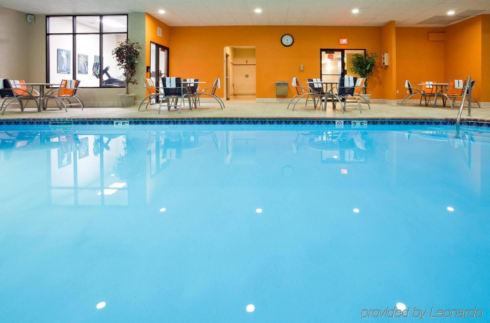 Spark By Hilton La Crosse Onalaska Exterior foto